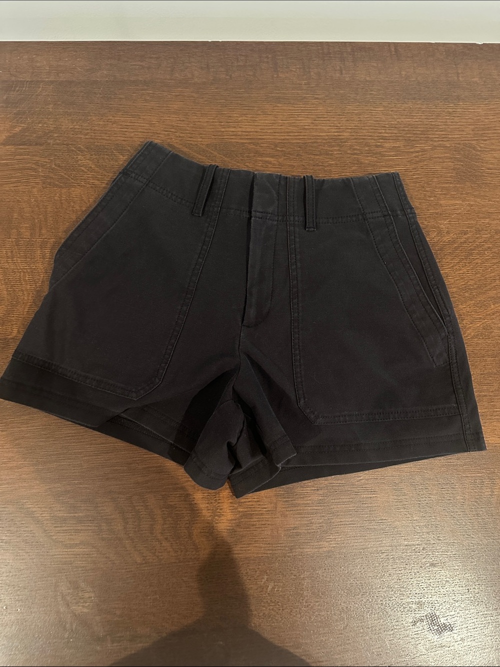 Athleta Black High-Waist Everyday Shorts